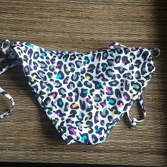 Leopard print bikini bottoms with straps by Pink - Picture 4 of 6